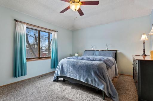 5701 91st Crescent N, Brooklyn Park, MN 55443