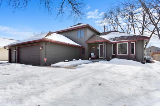 5701 91st Crescent N, Brooklyn Park, MN 55443
