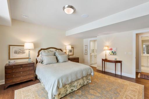 7416 W Shore Drive, Edina, MN 55435