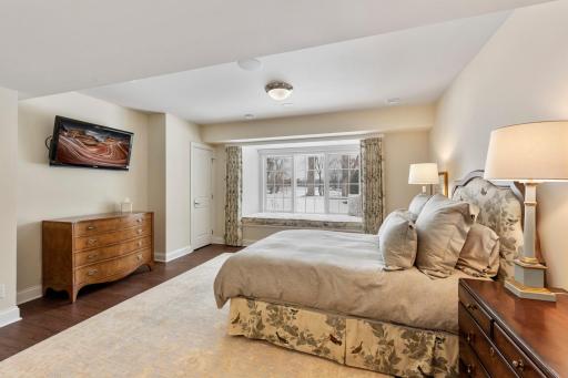 7416 W Shore Drive, Edina, MN 55435