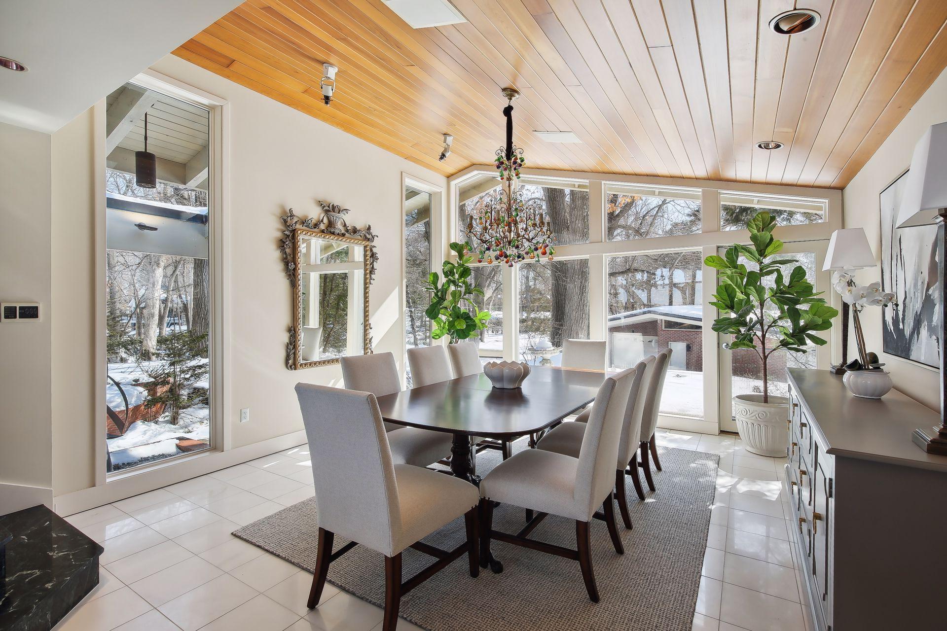 Expansive windows to enjoy the nature views