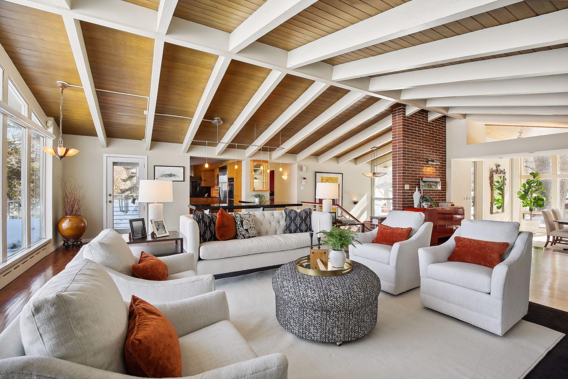 Open and bright spacious floor plan that is perfect for entertaining