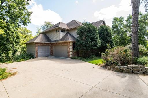 1303 Wicklow Lane SW, Rochester, MN 55902