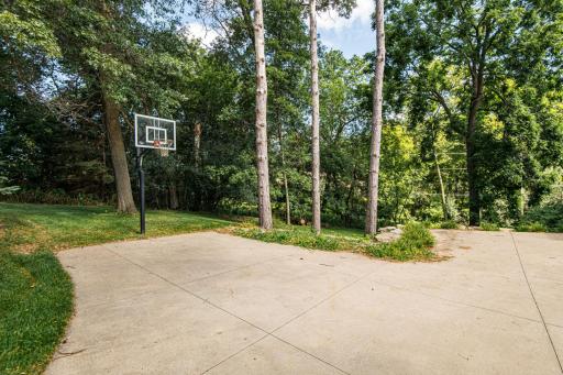 1303 Wicklow Lane SW, Rochester, MN 55902