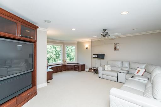 1303 Wicklow Lane SW, Rochester, MN 55902