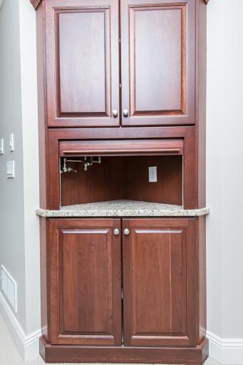 1303 Wicklow Lane SW, Rochester, MN 55902
