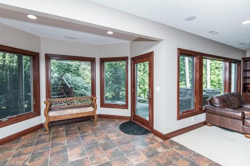 1303 Wicklow Lane SW, Rochester, MN 55902