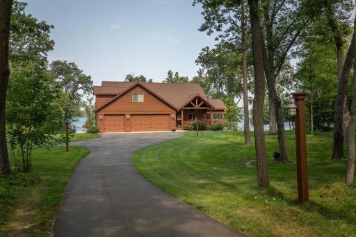 10073 N Long Lake Road, Brainerd, MN 56401