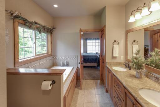 10073 N Long Lake Road, Brainerd, MN 56401