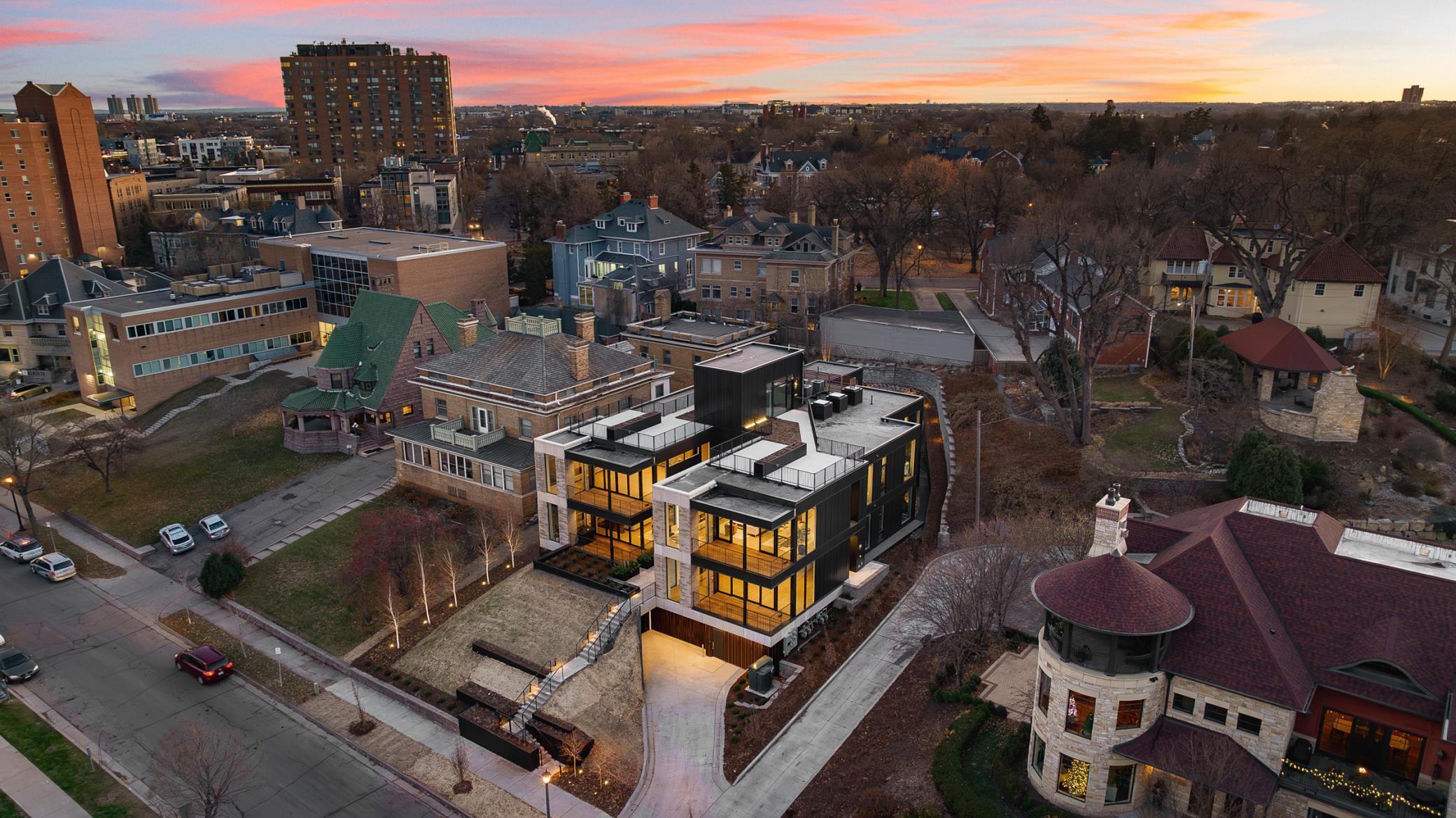 35 Groveland Terrace, Minneapolis