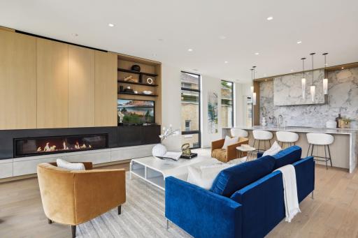 35 Groveland Terrace, 201, Minneapolis, MN 55403