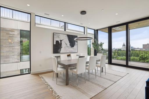 35 Groveland Terrace, 201, Minneapolis, MN 55403