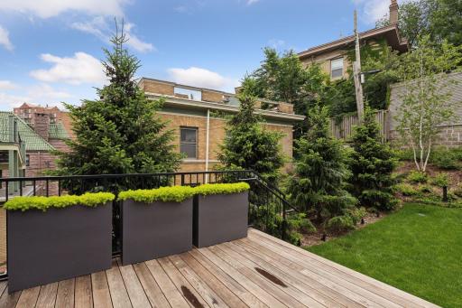 35 Groveland Terrace, 201, Minneapolis, MN 55403