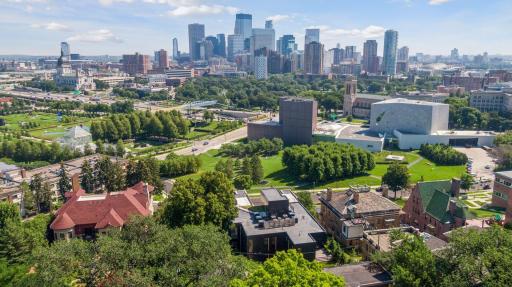 35 Groveland Terrace, 201, Minneapolis, MN 55403