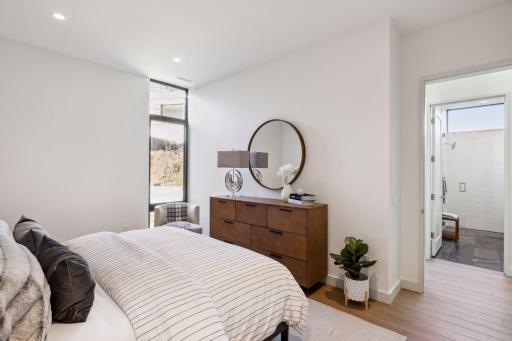 35 Groveland Terrace, 202, Minneapolis, MN 55403