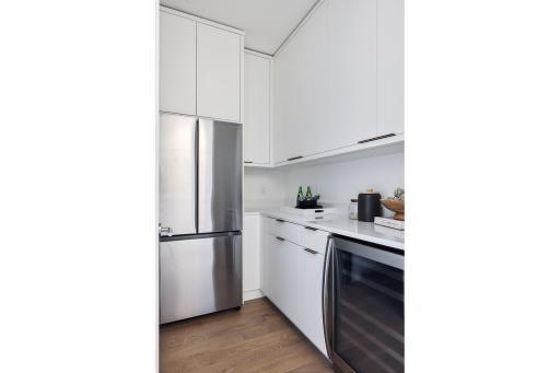 35 Groveland Terrace, 202, Minneapolis, MN 55403