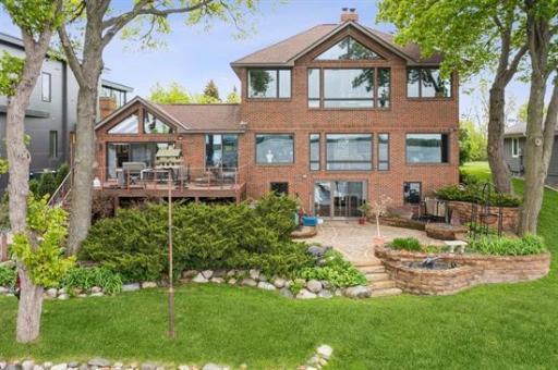 10118 S Shore Drive, Plymouth, MN 55441