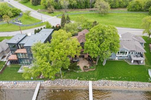 10118 S Shore Drive, Plymouth, MN 55441