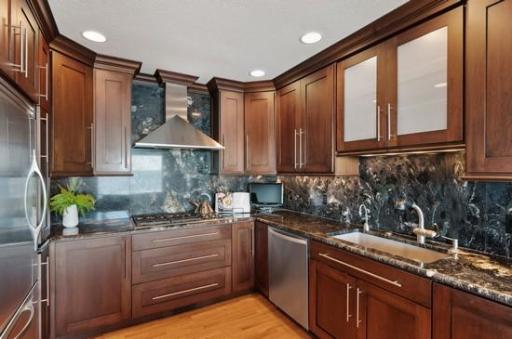 10118 S Shore Drive, Plymouth, MN 55441