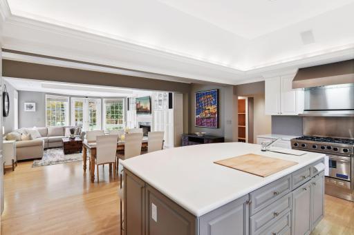 3340 Hill Lane, Wayzata, MN 55391