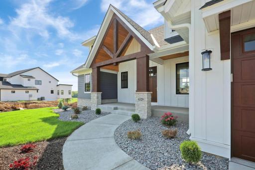 8710Photography-Web-Friendly-6329-Blackoaks-Lane-North-Maple-Grove-MN-55311-3.jpg