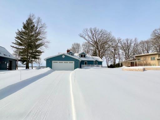 1718 E Shore Drive, Detroit Lakes, MN 56501