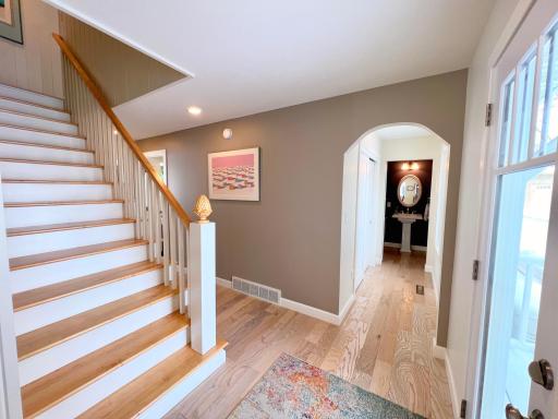 1718 E Shore Drive, Detroit Lakes, MN 56501