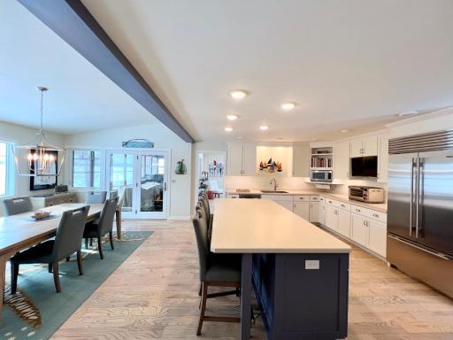 1718 E Shore Drive, Detroit Lakes, MN 56501