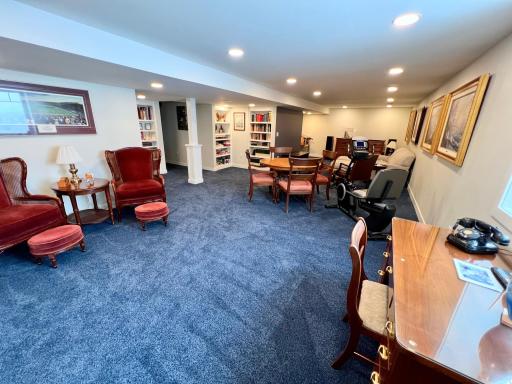 1718 E Shore Drive, Detroit Lakes, MN 56501