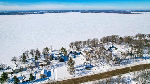 1718 E Shore Drive, Detroit Lakes, MN 56501