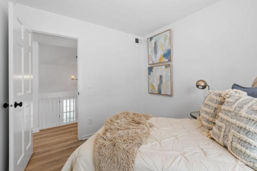 35-web-or-mls-5440-Ridgewood-Cove-120.jpg