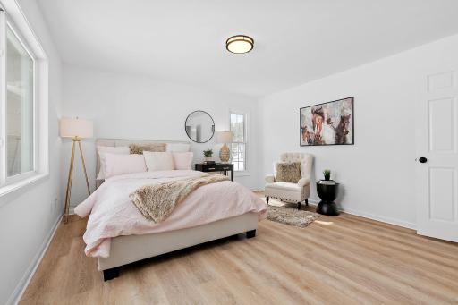 31-web-or-mls-5440-Ridgewood-Cove-108.jpg