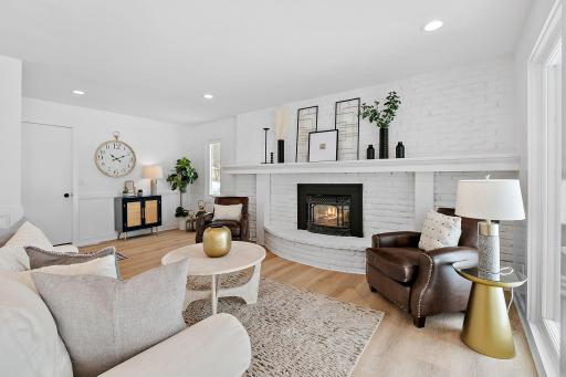 5440 Ridgewood Cove, Mound, MN 55364