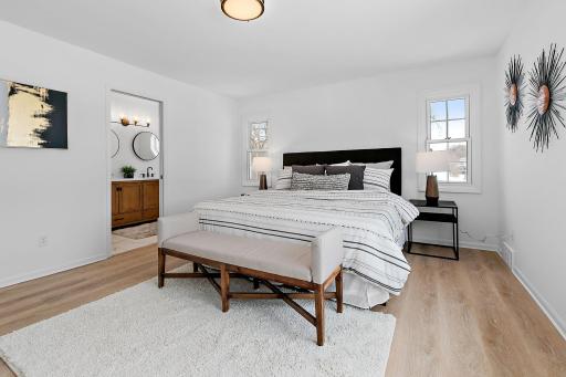 38-web-or-mls-5440-Ridgewood-Cove-129.jpg