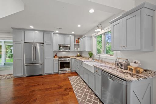 Guest house: New stainless appliances & Kohler apron sink (Bridge faucet)