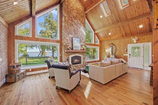 61830 193rd Street, Litchfield, MN 55355