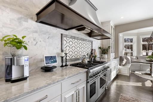 32-web-or-mls-3021 County Road 101 S, Minnetonka-32.jpg