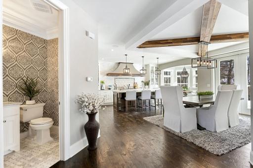 21-web-or-mls-3021 County Road 101 S, Minnetonka-21.jpg
