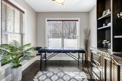 14-web-or-mls-3021 County Road 101 S, Minnetonka-14.jpg