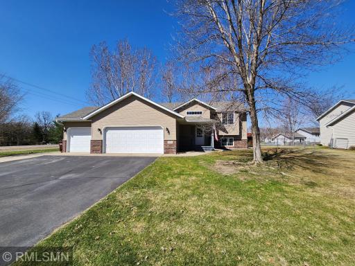 Set on the corner of Edgewood and Peter Avenue, this 2,100 square foot home is just minutes from all Becker has to offer.