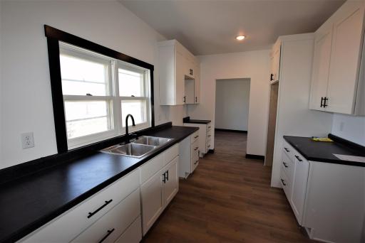 209 2nd Avenue NW, Roseau, MN 56751