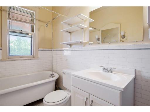 2641 Girard Avenue S, Minneapolis, MN 55408