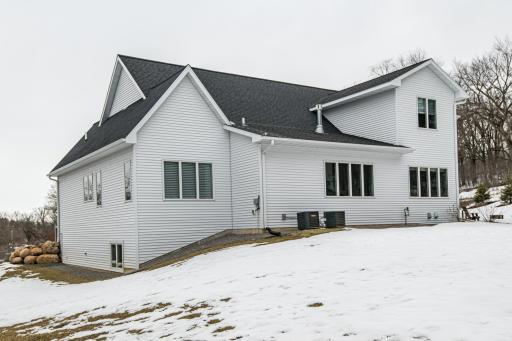 2612 Crest Lane SW, Rochester, MN 55902