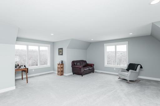 2612 Crest Lane SW, Rochester, MN 55902