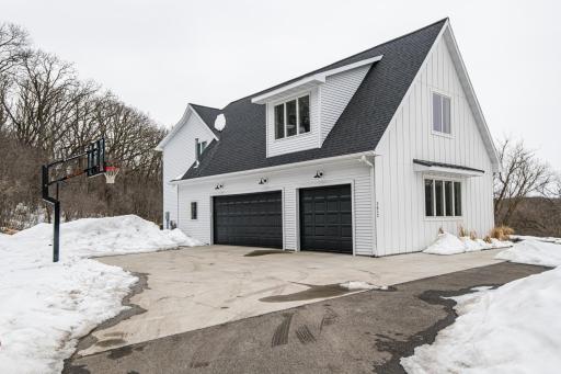 2612 Crest Lane SW, Rochester, MN 55902