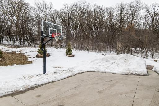 2612 Crest Lane SW, Rochester, MN 55902