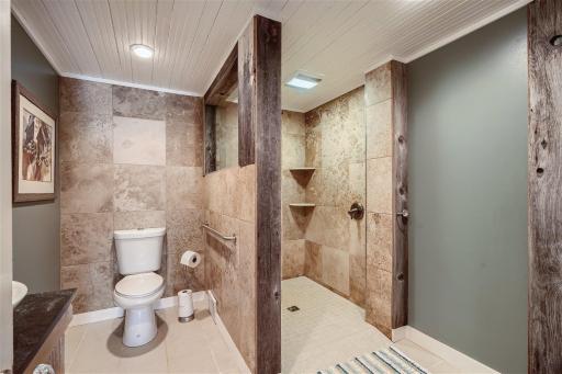 4280 Buck Luck Rd Watertown MN - Web Quality - 019 - 26 2nd Floor Bathroom.jpg