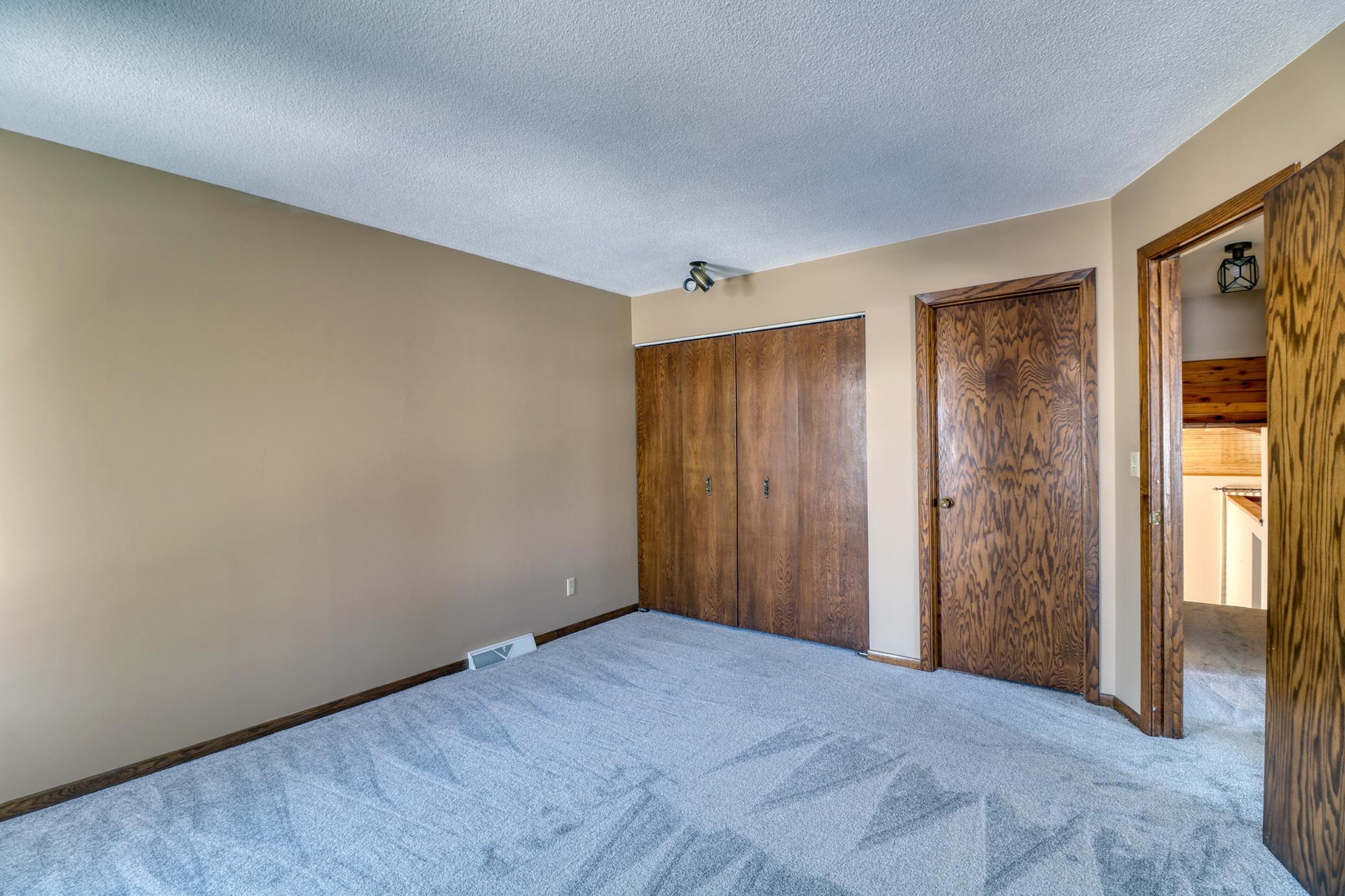 Upstairs Bedroom3
