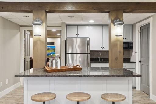 Kitchenette/Wet Bar