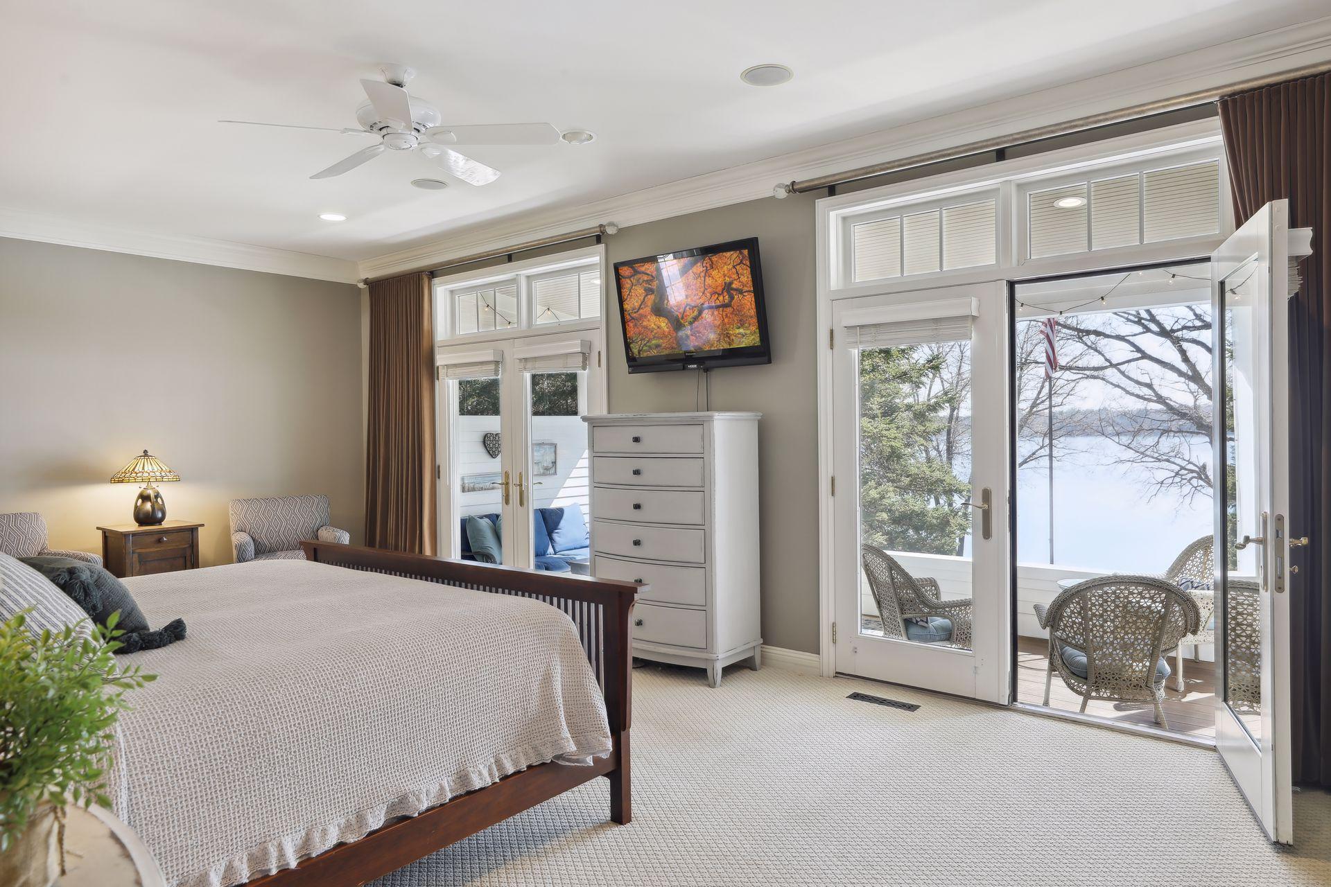 Owner's Suite also features picturesque lake views and its own Screen Porch